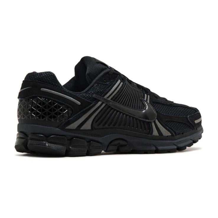 Vomero 5 Black