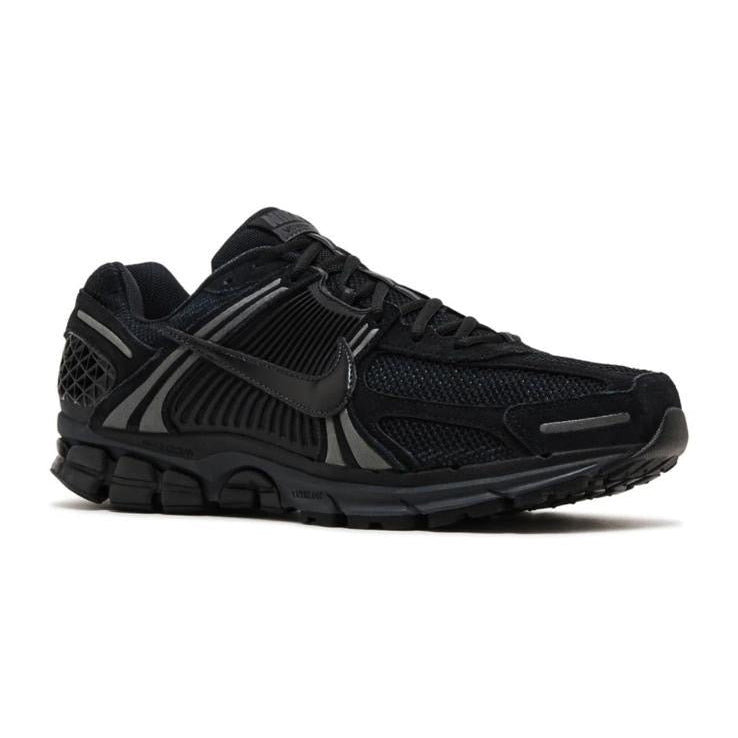 Vomero 5 Black